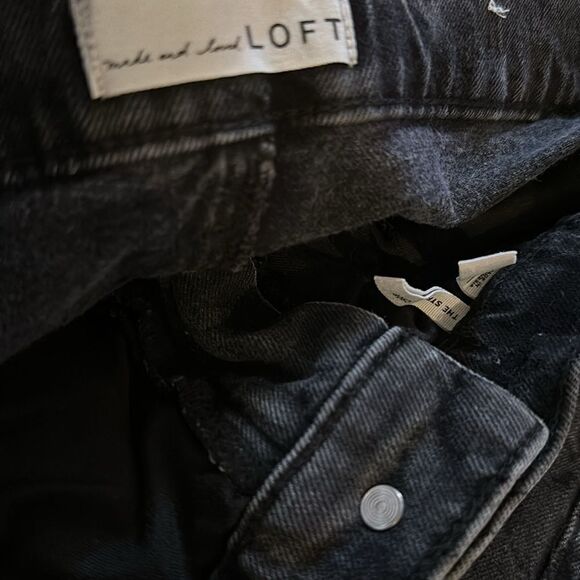 Loft | Destructed High Rise Straight Crop Jeans in Washed Black | 10 - Picture 6 of 7